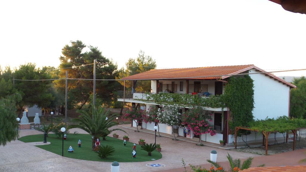 Camping Villaggio Riviera Фоче-Варано Экстерьер фото
